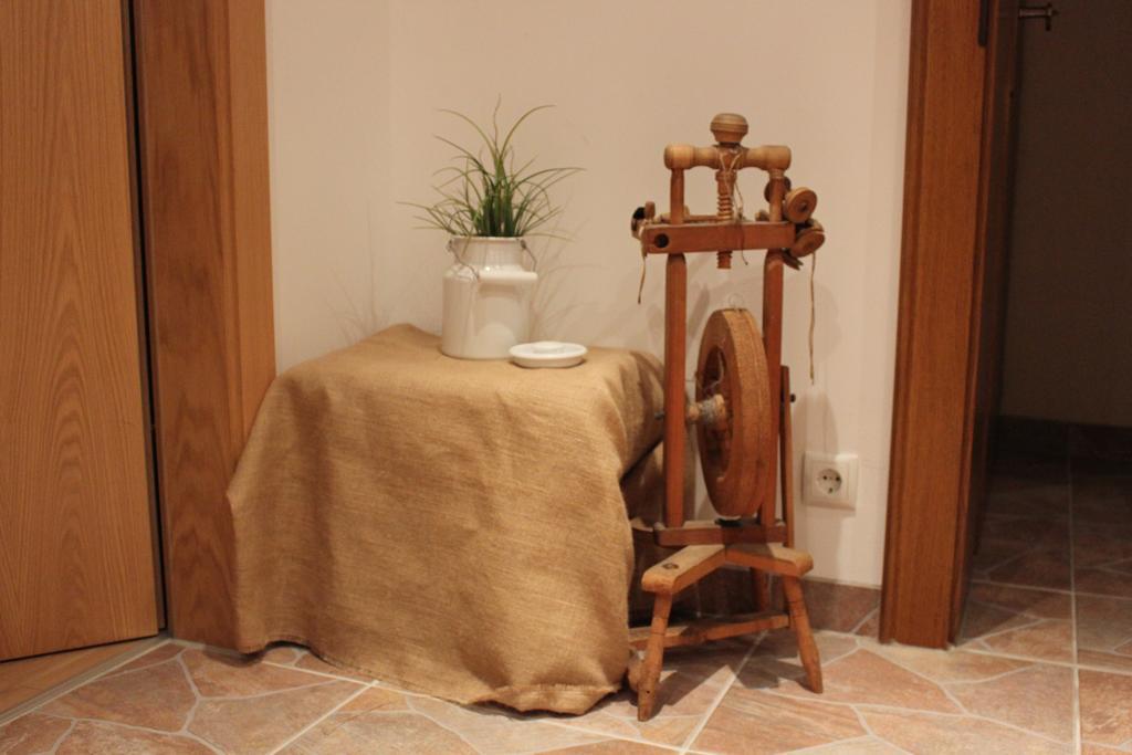 Ferienwohnung Lasshofer Санкт Михаел им Лунгау Стая снимка